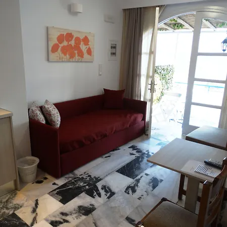 Castelopetra Aparthotel 3*