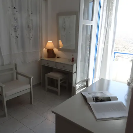 公寓式酒店 卡斯泰罗佩特拉公寓 3*