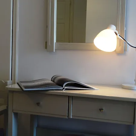 公寓式酒店 卡斯泰罗佩特拉公寓 3*