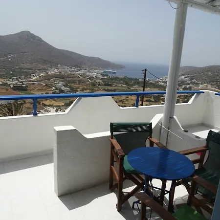 卡斯泰罗佩特拉公寓 公寓式酒店