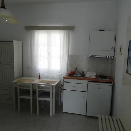 Castelopetra Katapola