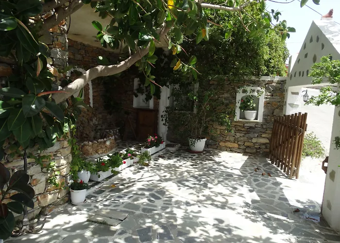 Apart Otel Castelopetra 3*